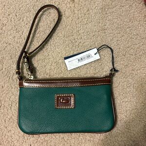 Dooney & Bourke Green Wristlet